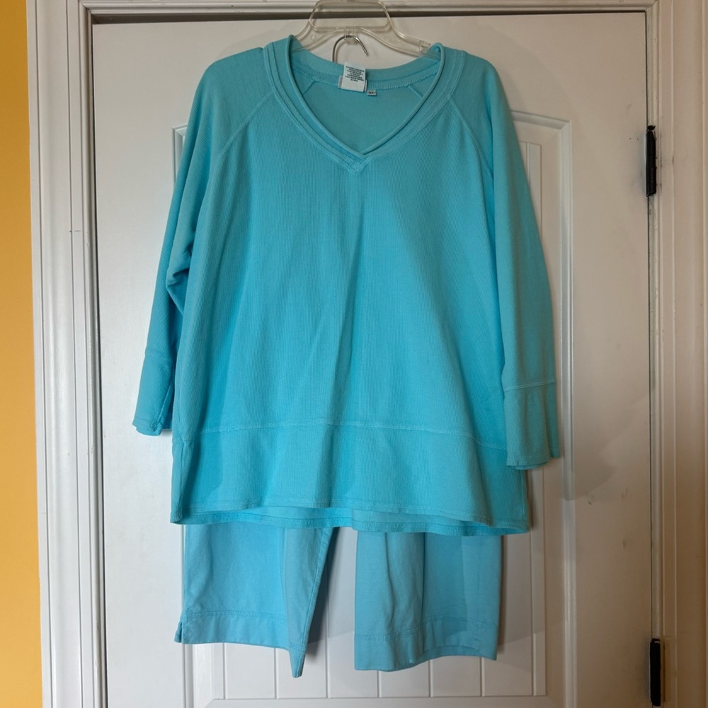 Women’s Hot Cotton XL outfit